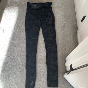 Spanx Camo leggings